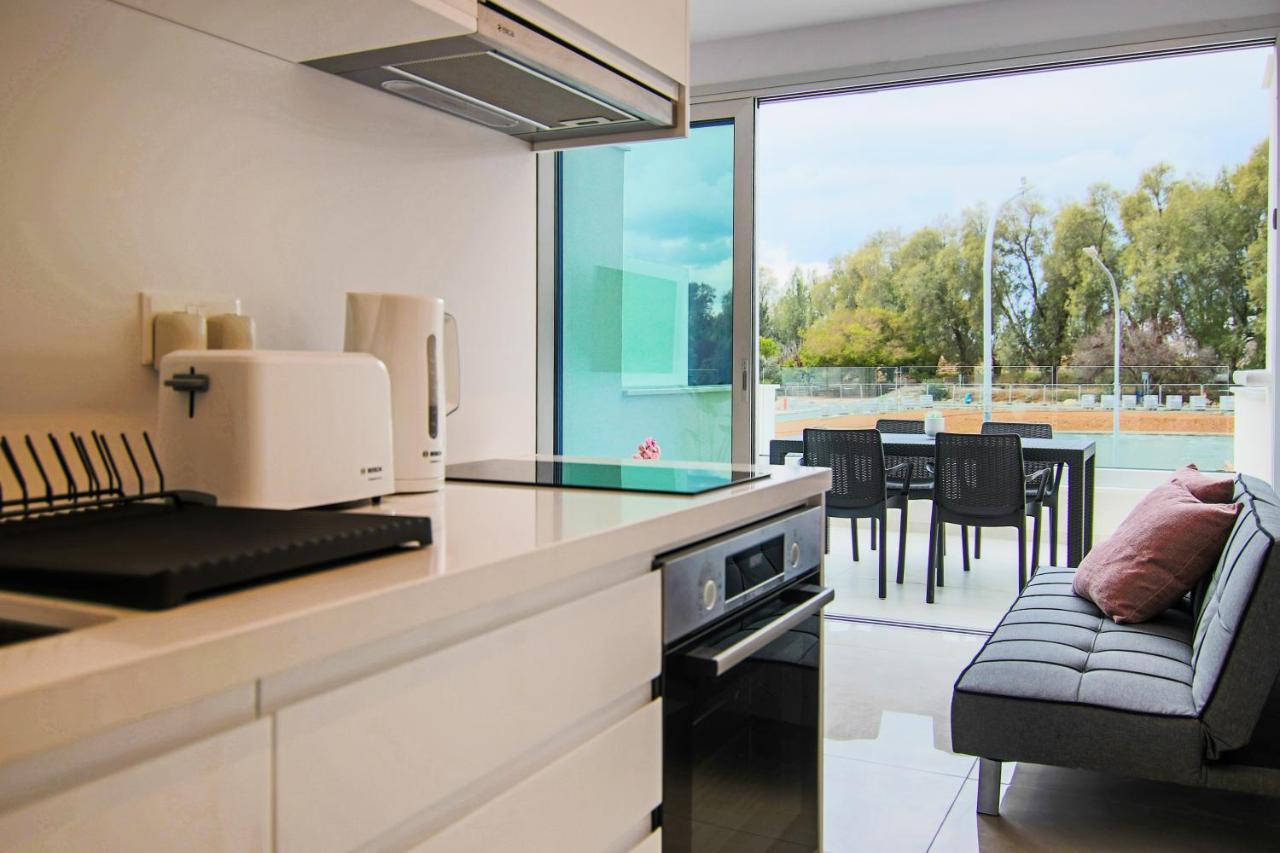Апартаменты Phaedrus Living - Seaside Luxury Flat Harbour 103 Пафос Экстерьер фото